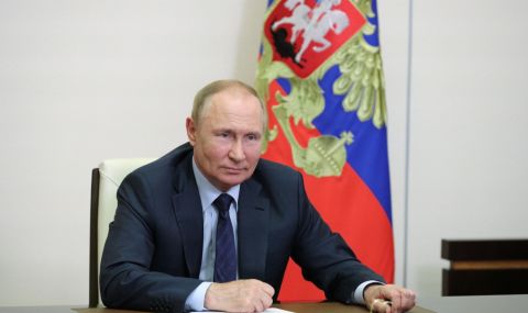 Владимир Путин подписа закон за произвеждане на избори на територии с военно положение  - 1