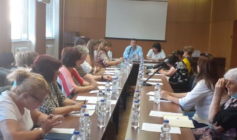 БСП – София: Липсата на кадри, адекватно финансиране и на профилактика сриват българското здравеопазване - 1