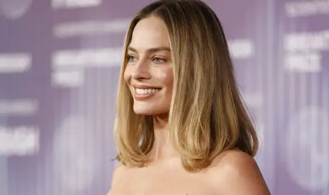 Марго Роби заблестя за пръв път на червения килим след раждането (СНИМКИ) - 1