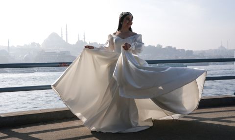 В Турция: "Мислех, че е нормално да те омъжат на 6 години" - 1