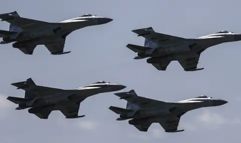 Тежки поражения за руската бойна авиация! Украинската армия унищожи 4 изтребителя Су-34 - 1