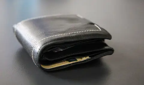 Весела Караиванова: 5,2 милиона лева месечно и пада таванът на пенсиите  - 1