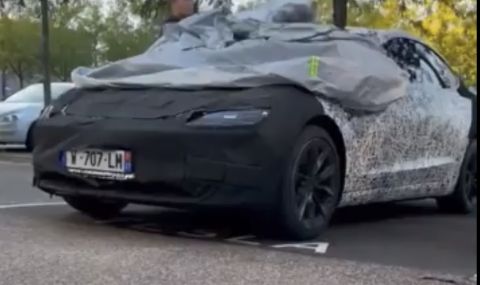 Снимаха най-новата Tesla във Франция  - 1