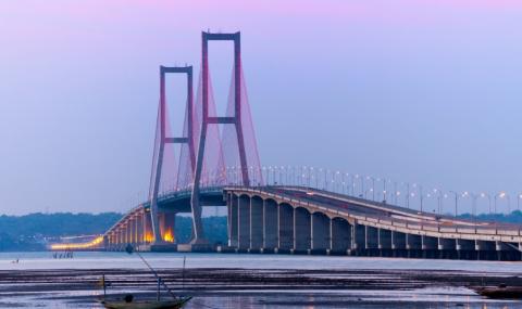 Индонезия ще строи супер дълъг мост - 1