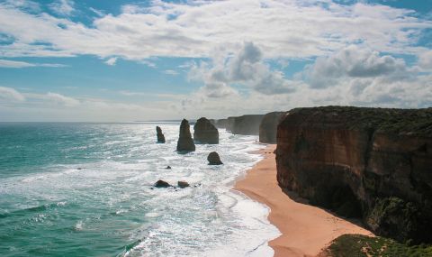 На плаж в Австралия изплува мистериозен обект - 1