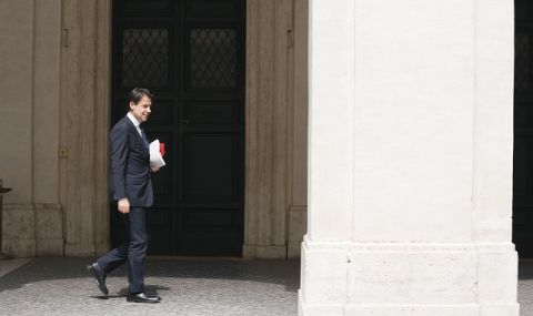 Италия в криза! Правителството на Конте губи мнозинството си в парламента  - 1