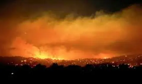 Невиждани горски пожари бушуват в Австралия, има изчезнали хора ВИДЕО - 1