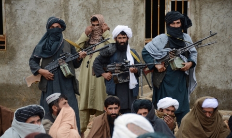 Талибани атакуваха германското консулство в Афганистан - 1