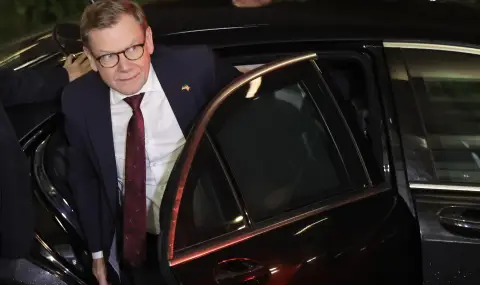 German Foreign Minister Calls for Rapid Government Formation in Kosovo  - 1