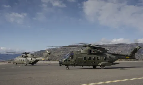 US to open two military bases in Greenland - 1