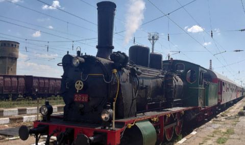 Най-старият парен локомотив у нас ще тегли коледния влак от София до Банкя - 1