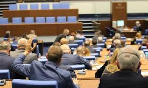 Гледат промени в Закона за личната помощ - 1