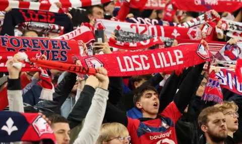 Лил погва феновете си в съда като Левски - 1