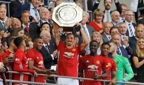 Ибрахимович остава още две години в Юнайтед - 1