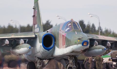 Украинските военни свалиха руски Су-25 (ВИДЕО) - 1