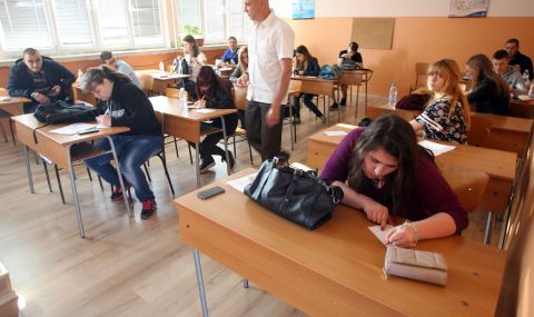Езиковата гимназия в Благоевград в топ 20 в страната с резултатите по БЕЛ - 1