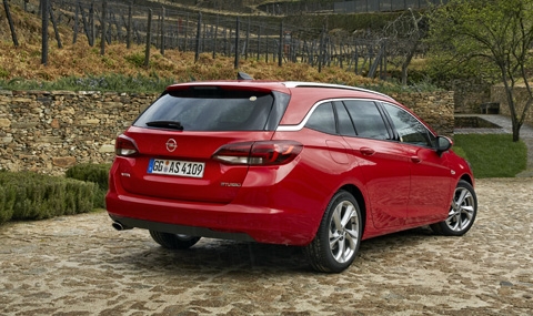 Тест на Opel Astra Sports Tourer - 1