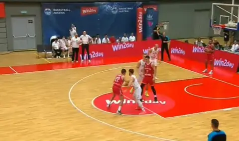 България тръгна със загуба в световните предкалификации по баскетбол - 1