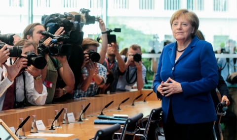 Меркел с план от 9 точки за повече сигурност - 1