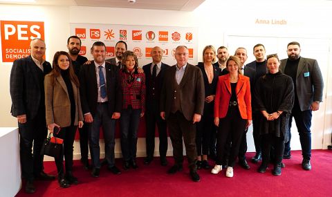 Отстранени от БСП социалисти, водени от Петър Витанов, се срещнаха с водещи европейски политици в Брюксел - 1