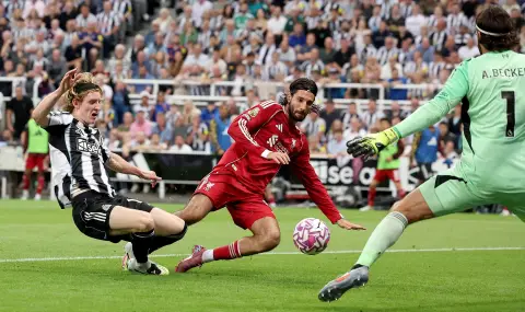 16-годишен герой изведе Ливърпул до драматичен триумф срещу Нюкасъл на "Сейнт Джеймсис Парк" - 1