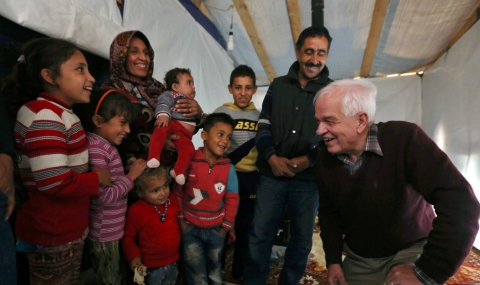 Германският президент призова за открит дебат относно бежанците - 1
