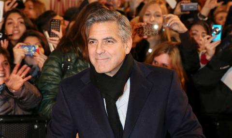 Джордж Клуни приюти бежанец - 1