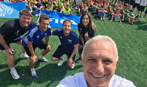 Христо Стоичков откри нова академия на ФИФА - 1