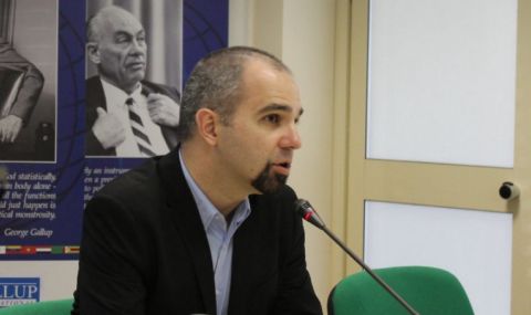 Първан Симеонов: Властта печели от кризата с COVID-19 - 1