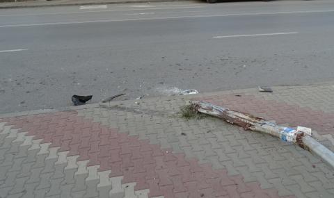 Бургас: Водач с 3,35 промила в кръвта се заби в паркирала кола пред полицаи - 1