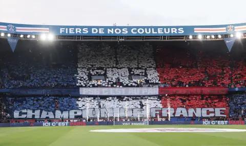 PSG signs 18-year-old goalkeeper  - 1