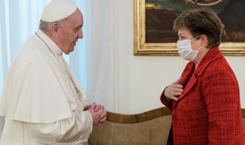 Среща между Папа Франциск и Кристалина Георгиева - 1