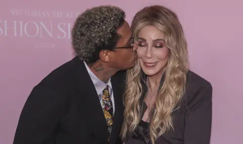 Шер разкри тайната на щастието: Защо 40-годишната разлика във възрастта не е проблем - 1