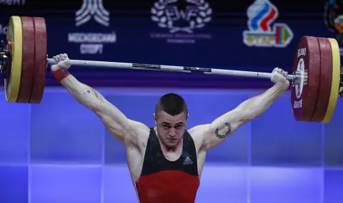 Карлос Насар направи само един успешен опит в изхвърлянето на Световното по вдигане на тежести  - 1