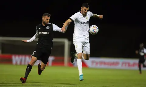 Локомотив Пловдив приема търсещия първа победа Славия - 1