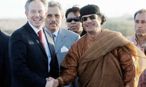 Имейли разкриват борбата на Блеър да спаси Кадафи - 1