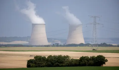 Heatwave shuts down nuclear power plant in France  - 1