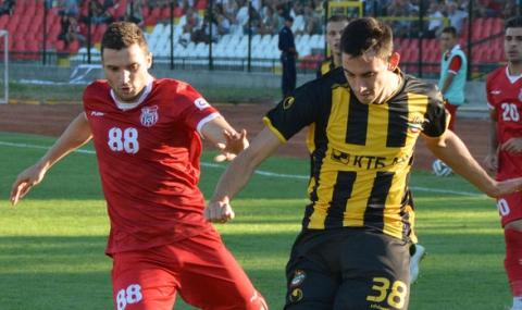 Победи за Ботев Пловдив и Локомотив София - 1