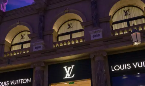 Монограмът на Louis Vuitton навърши 130 години - 1