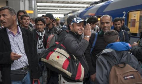 Германия е похарчила 23 млрд. за мигранти - 1