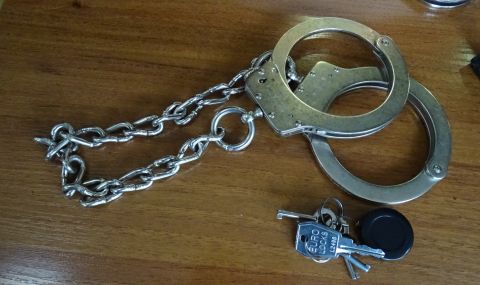 72-часов арест за британеца, заклал жена си в Бургаско - 1