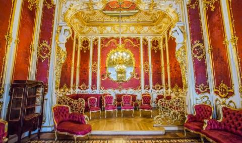 Кражба за милиони в Ермитажа? (ВИДЕО И СНИМКИ) - 1