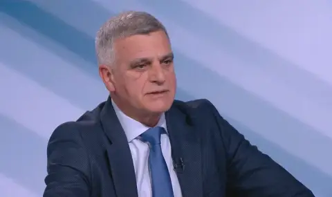 Стефан Янев: Срещите за Украйна са важни, но мирът минава през реални договори - 1