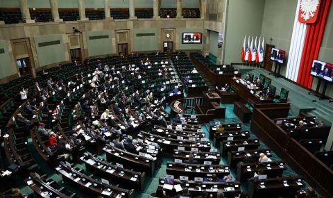 Лов на вещици? Полският парламент одобри закона за руското влияние - 1