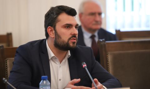 Георг Георгиев: Не виждам проблем ДПС да предложи Пеевски за конституционната комисия - 1