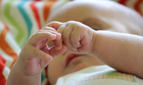 Гигантско бебе проплака в Айтос - 1