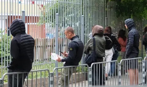 В 10 часа пускат резултатите от матурите в 12-ти клас - 1