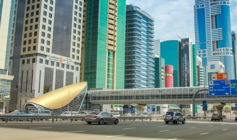 Дубай: Метрото оскъпява с до 60% имота - 1