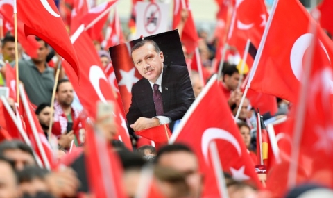 Ердоган владее изкуството да впечатлява тълпите - 1