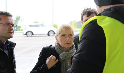 Елена Йончева: Ако бяхме в Шенген, трафикът по Дунав мост щеше да е облекчен - 1